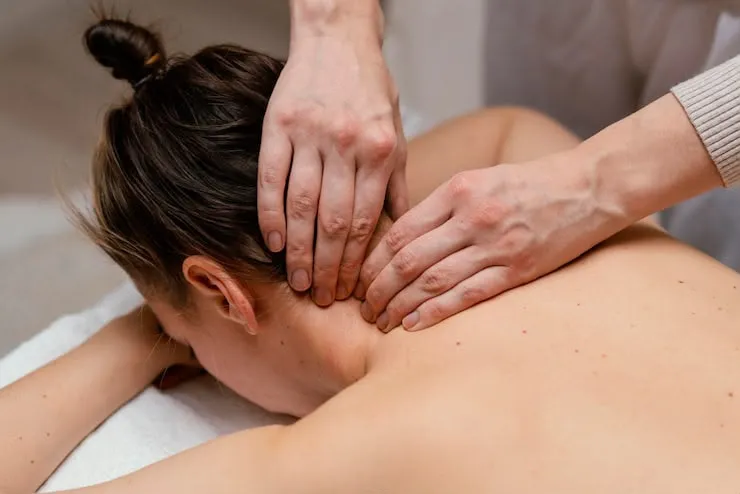 Masaje de cuello y espalda